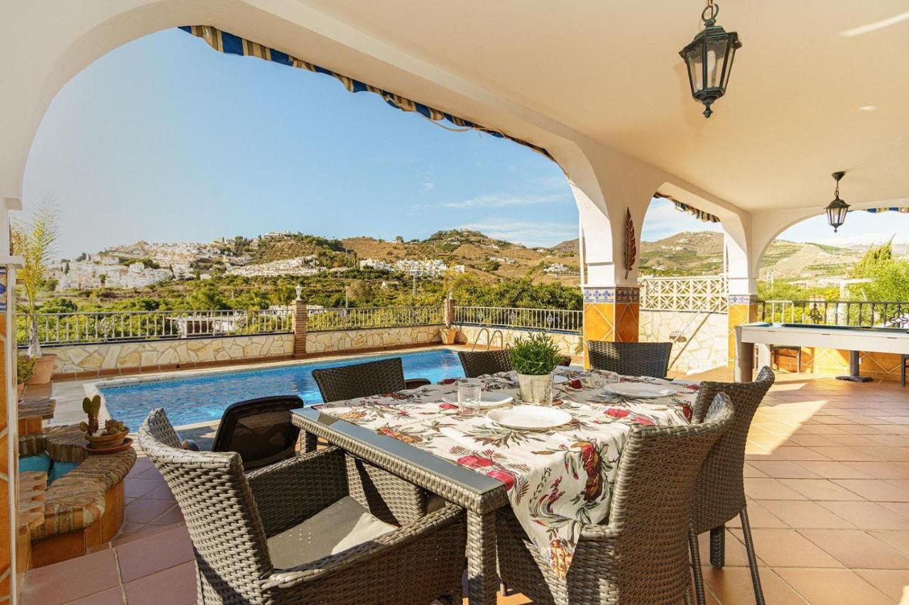 Villa Triana Nerja Exterior foto